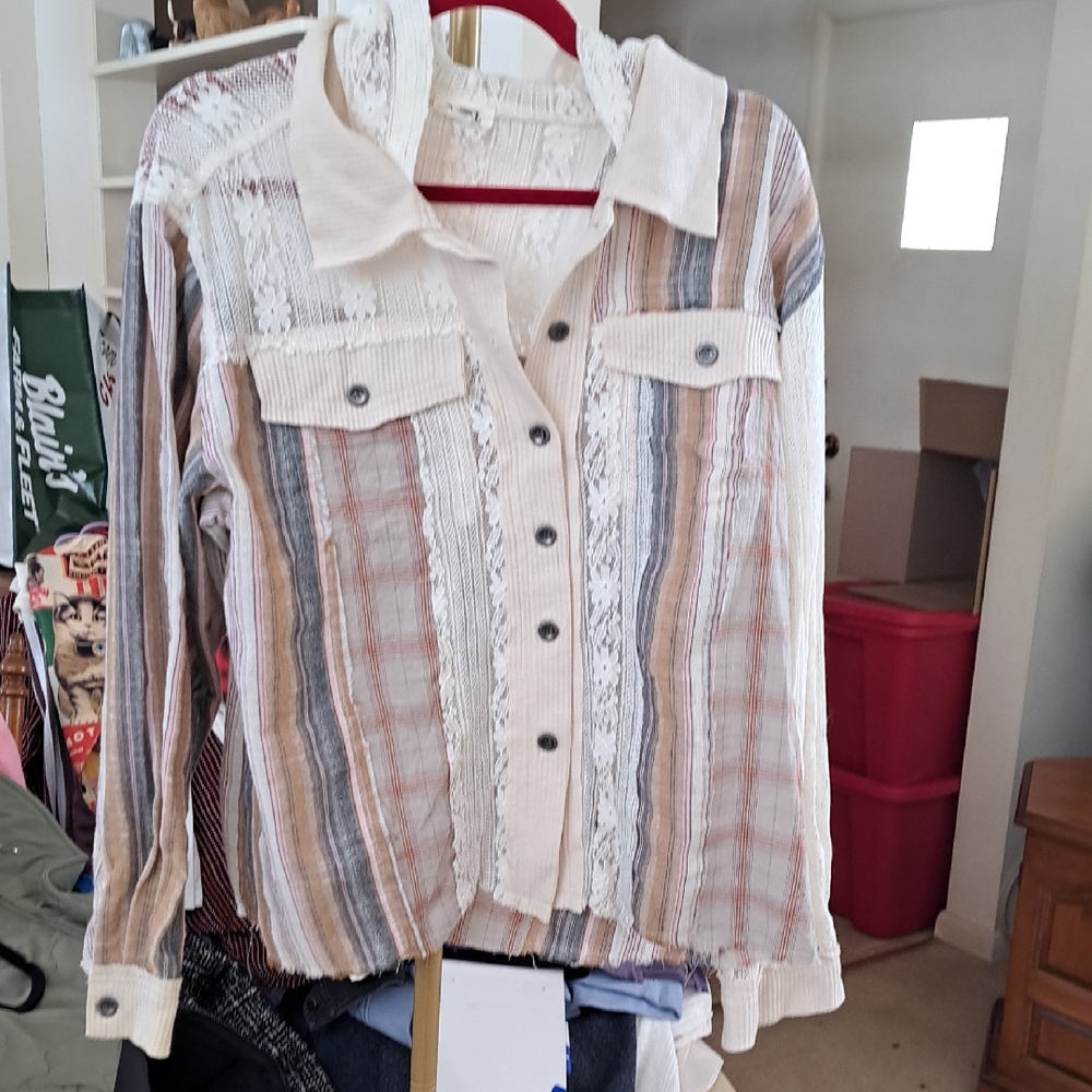 POLStriped Button-Up Lace Trim Shirt S Ptp 24"